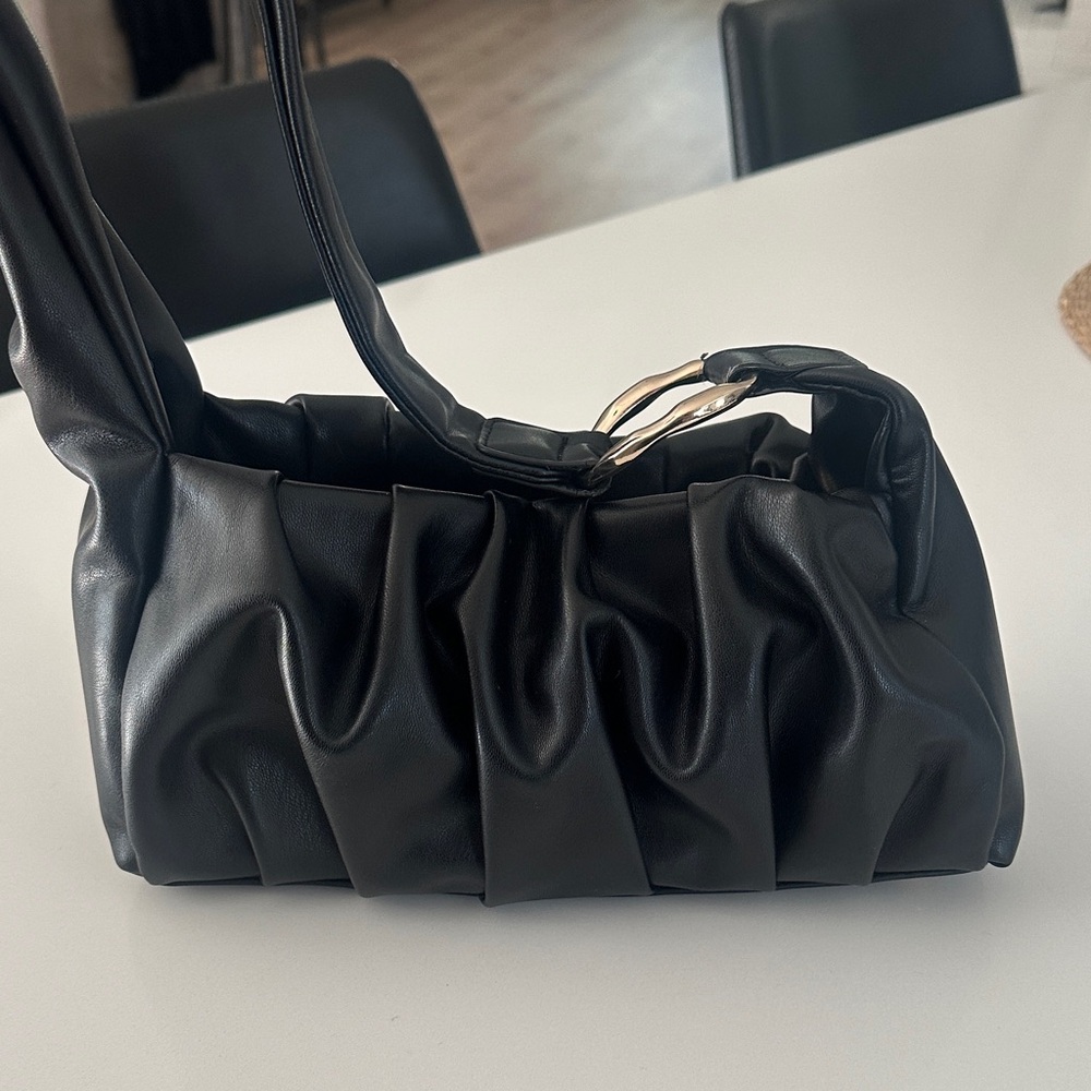 Elegant Black Women's Bag